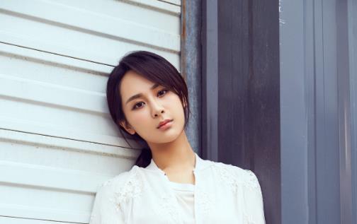 明星娱乐圈吃瓜杨紫,娱乐圈的瓜中女王，揭秘她的星途历程