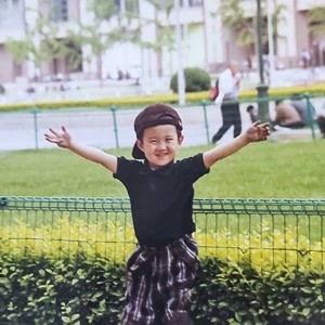 泡泡娱乐吃瓜,揭秘娱乐圈吃瓜背后的真相与笑料