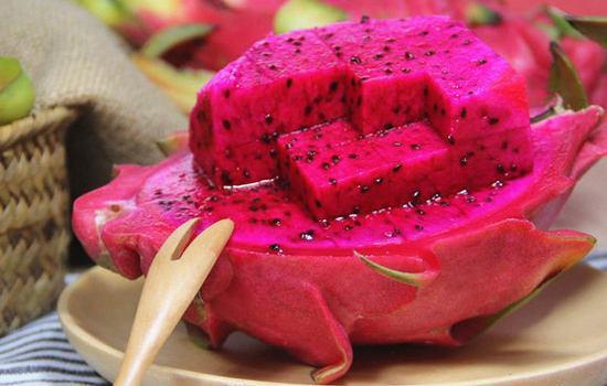 娱乐吃瓜火龙果视频,娱乐吃瓜盛宴，带你领略网络娱乐新潮流